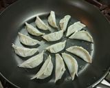 Foto langkah ke 7 dari resep Gyoza.