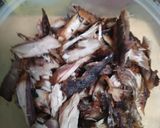 Foto langkah ke 3 dari resep Tumis kulit mlinjo suwir tongkol.