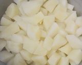 Foto del paso 2 de la receta: PURÉ MUY CREMOSO DE PAPAS 🥔 🥔🍶🧈🥔🥔