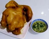 A picture of step 2 of Soy sauce chicken (ayam kecap).