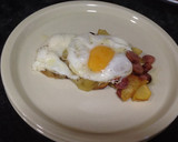 Foto del paso 14 de la receta: Sartén de patatas, huevos y salchichas con queso mozarella