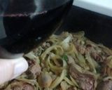 Foto del paso 4 de la receta: Higaditos encebollados con timbal de arroz