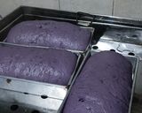 Foto langkah ke 5 dari resep Roti kukus Pontianak ubi ungu (no mikser).