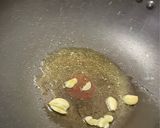 小黃瓜炒雞腿肉的食譜步驟3照片