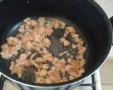 Foto del paso 1 de la receta: Pollo en salsa de champiñones y tocino😘💖
