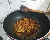 Foto langkah ke 8 dari resep Ayam Goreng Mentega.