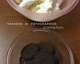 A picture of step 1 of Oreo Icecream Roll.