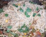 A picture of step 6 of Street style hakka noodles.