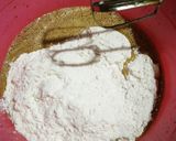 Foto langkah ke 4 dari resep Bolu kukus gula merah beserta tips dan waktu nya.