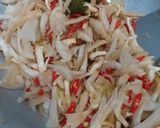 Foto langkah ke 5 dari resep Tumis Jamur Tiram dan Sawi.