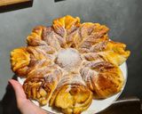 Hình bước làm 2 của món Bánh mì bông tuyết ❄ Star Cinnamon Bread 🌟