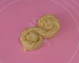 Foto langkah ke 6 dari resep Roti Maryam Topping Kental Manis Dan Meises.