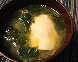 A picture of step 4 of Miso Soup with Leek and Tempura Crumbs.