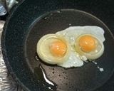 A picture of step 5 of Poched Egg Onion Ring.