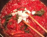 A picture of step 6 of Mozzarella, Basil and Canned Tomato Pasta.