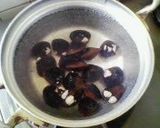 A picture of step 1 of Our Family's Shijimi Clam Miso Soup.