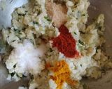 A picture of step 2 of Shahi paneer methi balls.
