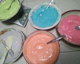 Foto langkah ke 5 dari resep Bolu kukus rainbow alias steamed rainbow cake.