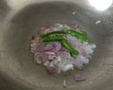 A picture of step 3 of Surmai fish in gravy.