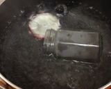 A picture of step 3 of Frozen Strawberry Jam.