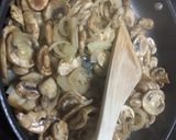 Foto del paso 2 de la receta Tortilla de brócoli y champiñones