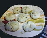 A picture of step 5 of Qeema kachori.