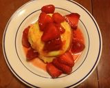 A picture of step 6 of Taisen's vanilla pudding strawberry shortcake.