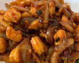 Foto langkah ke 5 dari resep Udang Goreng Mentega Pedas.