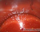 A picture of step 1 of Easy tomato sauce.