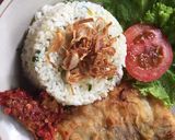 Foto langkah ke 3 dari resep Nila Goreng Krispi dan Nasi Daun Jeruk.