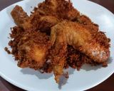 Foto langkah ke 9 dari resep Ayam Goreng Serundeng Lengkuas (Bumbu Ungkep).