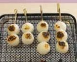 A picture of step 7 of Round Kushi-Dango for Moon-Viewing Parties.