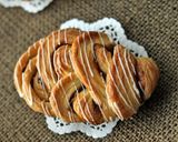 A picture of step 6 of Coffee Danishes.