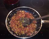 A picture of step 7 of Quiche Lorraine.