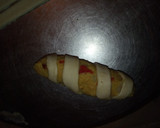 A picture of step 4 of Potato curl roll.