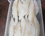 Foto del paso 1 de la receta: Tempura de gallo con papas cocidas con piel y mayonesa