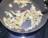 乾炒香料奶油雪白菇｜10分鐘上菜的食譜步驟3照片