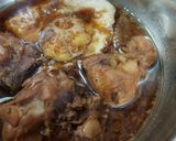 Foto langkah ke 4 dari resep Kuah Ayam Kecap + Telor Ceplok.