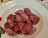 Foto del paso 3 de la receta: Magro de cerdo con champiñones y jamón