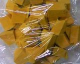 A picture of step 4 of Moist & Smooth Thick Kabocha Squash Custard Pudding.