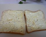 A picture of step 2 of Everyone's Favorite BLT Sandwich.