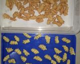 Foto langkah ke 3 dari resep Kue Garpu Empuk.