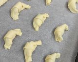 Foto del passaggio 3 della ricetta Cornetti veloci al cioccolato 🍫 😋