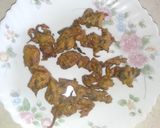 A picture of step 7 of Methi onion pakoda.
