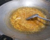 รูปขั้นตอนการทำที่ 4 ของ แกงอ่อมไก่ผักหวานป่า