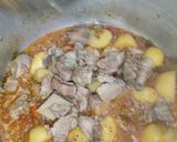 A picture of step 4 of Beef yakhni pulao.
