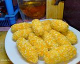 Foto langkah ke 2 dari resep Mozzarella corn dog.