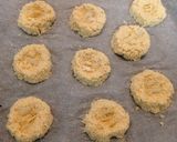 Foto del paso 4 de la receta: Masitas de coco 🥥 mágicas