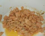 Foto langkah ke 5 dari resep Mpasi >1th Tumis salmon simpel.