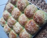 Foto langkah ke 6 dari resep Roti Kasur Pandan Keju.